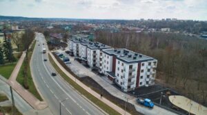 17.05.2021 Starachowice. Bloki komunalne przy ul. Piłsudskiego / UM Starachowice