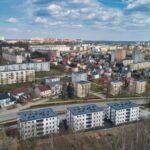 17.05.2021 Starachowice. Bloki komunalne przy ul. Piłsudskiego / UM Starachowice