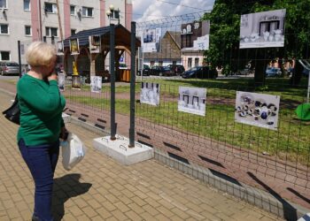 29.05.2021. Ćmielów. Wystawa fotografii prac Romana Szlachetki / Emilia Sitarska / Radio Kielce