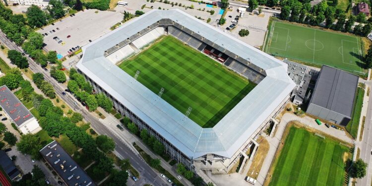 Kielce. Stadion Suzuki Arena / Jarosław Kubalski / Radio Kielce