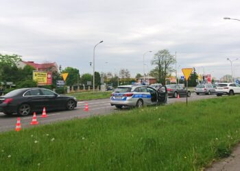 25.05.2021. Ostrowiec Św. Zderzenie pięciu aut / Emilia Sitarska / Radio Kielce