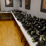 19.05.2021. Jędrzejów. Muzeum im. Przypkowskich. Kolekcja zabytkowych aparatów / Muzeum im. Przypkowskich w Jędrzejowie