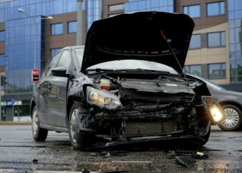 23.05.2021. Kielce. Wypadek na skrzyżowaniu al. IX Wieków Kielc i ulicy Nowy Świat / Piotr Kwaśniewski / Radio Kielce