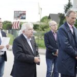 26.05.2021. Rykoszyn w gminie Piekoszów. Nabożeństwo majowe. Na zdjęciu (od lewej): Cezary Majcher - członek zarządu powiatu kieleckiego, poseł Krzysztof Lipiec, Zbigniew Piątek - wójt Piekoszowa / Marcin Marszałek / Radio Kielce