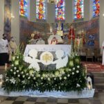 16.05.2021. Dwikozy. 80 lat parafii pw. św. Andrzeja Boboli. Msza pod przewodnictwem biskupa diecezji sandomierskiej Krzysztofa Nitkiewicza / Grażyna Szlęzak-Wójcik / Radio Kielce