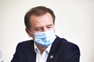 26.05.2021. Wiślica. Podpisanie umowy na dofinansowanie rewitalizacji grodziska. Na zdjęciu: Jarosław Jaworski - burmistrz miasta i gminy Wiślica / Jarosław Kubalski / Radio Kielce