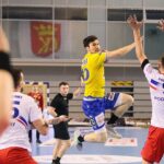 20.05.2021 Kielce. Mecz Łomża Vive Kielce – Azoty Puławy. Na zdjęciu (z piłką): Alex Dujszebajew   / Wiktor Taszłow / Radio Kielce