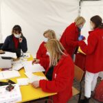 06.05.2021 Kielce. Punkt szczepień typu drive-thru przy Targach Kielce / Jarosław Kubalski / Radio Kielce