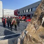 04.05.2021 Kielce. Obchody Dnia Strażaka. Oficjalna zmiana służby przed Jednostką Ratowniczo-Gaśniczą nr 1 / Monika Miller / Radio Kielce