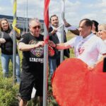 26.05.2021. Kielce. Otwarcie ronda WOŚP. Na zdjęciu (od lewej): Joanna Winiarska - wiceprzewodnicząca Rady Miasta, Jurek Owsiak, Kamil Suchański - przewodniczący Rady Miasta Kielce / Wiktor Taszłow / Radio Kielce