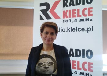 Na zdjęciu: Jolanta Sopińska - dyrektor Miejskiej Biblioteki Publicznej im. Adolfa Dygasińskiego w Starachowicach / Anna Głąb / Radio Kielce