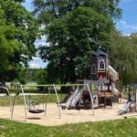 Kurozwęki. Plac zabaw / Michał Popiel / Zespół Pałacowy i Stadnina Koni Kurozwęki