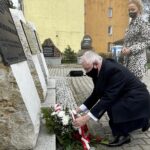 01.05.2021. Starachowice. Dzień Solidarności Ludzi Pracy. Na zdjęciu: radna Agnieszka Kuś, poseł Krzysztof Lipiec / Anna Głąb / Radio Kielce