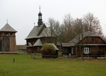 21.11.2020. Tokarnia. Skansen / Robert Felczak / Radio Kielce