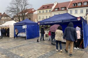 02.05.2021 Sandomierz. Zbiórka pieniędzy dla półrocznego Bartusia Przychodzkiego / Grażyna Szlęzak-Wójcik / Radio Kielce