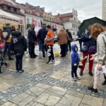 02.05.2021 Sandomierz. Zbiórka pieniędzy dla półrocznego Bartusia Przychodzkiego / Grażyna Szlęzak-Wójcik / Radio Kielce