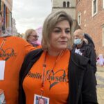 02.05.2021 Sandomierz. Zbiórka pieniędzy dla półrocznego Bartusia Przychodzkiego. Na zdjęciu: rodzice Bartusia: Agnieszka i Łukasz Przychodzcy / Grażyna Szlęzak-Wójcik / Radio Kielce