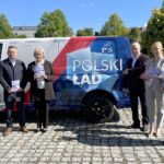 26.05.2021. Starachowice. Spotkanie promujące program Polski Ład. Na zdjęciu (od lewej): Andrzej Pruś - przewodniczący sejmiku województwa świętokrzyskiego, Tomasz Andrzejewski - radny, Danuta Krępa - radna, Andrzej Bętkowski - marszałek województwa świętokrzyskiego, Agnieszka Kuś radna, Krzysztof Lipiec - poseł PiS / Anna Głąb / Radio Kielce