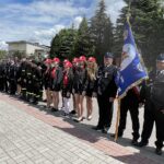 30.05.2021. Gadka, gm. Mirzec. Uroczystość przekazania sztandaru strażakom OSP Gadka / Anna Głąb / Radio Kielce