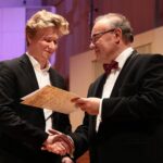 28.05.2021. Kielce. Filharmonia Świętokrzyska - Koncert laureatów najstarszych grup Konkursu im. Moszkowskiego. Na zdjęciu:  Krzysztof Wierciński, Artur Jaroń - dyrektor Zespołu Państwowych Szkół Muzycznych w Kielcach / Wiktor Taszłow / Radio Kielce