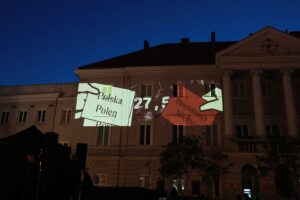 28.05.2021. Kielce. Mapping na kieleckim Rynku w 100. rocznicę wybuchu III powstania śląskiego / Wiktor Taszłow / Radio Kielce