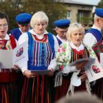 29.05.2021. Piekoszów. Nabożeństwo majowe. Na zdjęciu: zespół Piekoszowianie / Wiktor Taszłow / Radio Kielce