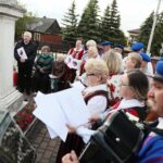 29.05.2021. Piekoszów. Nabożeństwo majowe. Na zdjęciu: zespół Piekoszowianie / Wiktor Taszłow / Radio Kielce