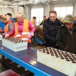 19.05.2021. Suków-Papiernia. Gospodarstwo Nasienno-Szkółkarskie. Akcji "Łączą nas drzewa" / Starostwo Powiatowe w Kielcach