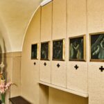 21.05.2021 Święty Krzyż, klasztor. Droga krzyżowa autorstwa Jackowskiego / Jarosław Kubalski / Radio Kielce