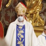 07.05.2021. Kielce. Bazylika katedralna. Święto Matki Bożej Łaskawej Kieleckiej. Na zdjęciu: biskup Jan Piotrowski / Jarosław Kubalski / Radio Kielce