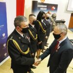 21.05.2021 Kielce. ŚUW. Wręczenie medali "Zasłużony dla obronności kraju". Medale wręczają szef Wojewódzkiego Sztabu Wojskowego w Kielcach płk. Jarosław Molisak i wojewoda Zbigniew Koniusz / Jarosław Kubalski / Radio Kielce