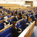 24.05.2021 Kielce. ŚUW. Podpisanie umowy z samorządami na dofinansowanie z programu Maluch plus / Jarosław Kubalski / Radio Kielce