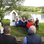 31.05.2021 Ciekoty. Nabożeństwo Majowe przy kapliczce. Majówka / Jarosław Kubalski / Radio Kielce
