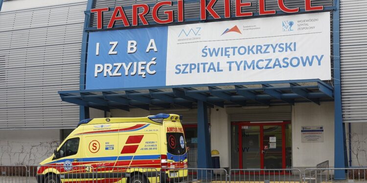 Kielce. Koronawirus. Szpital tymczasowy na Targach Kielce / Jarosław Kubalski / Radio Kielce