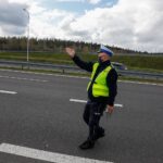 03.05.2021 Policja kontroluje pojazdy na drodze S7 / Jarosław Kubalski / Radio Kielce