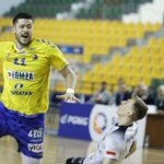 08.05.2021 Kielce Piłka ręczna. PGNiG Superliga. Mecz Łomża Vive Kielce - Piotrkowianin Piotrków Trybunalski. Na zdjęciu: Nicolas Tournat / Jarosław Kubalski / Radio Kielce