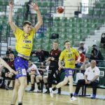 08.05.2021 Kielce Piłka ręczna. PGNiG Superliga. Mecz Łomża Vive Kielce - Piotrkowianin Piotrków Trybunalski. Na zdjęciu (drugi z lewej): Władysław Kulesz. obok: Cezary Surgiel / Jarosław Kubalski / Radio Kielce