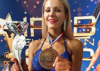 Oliwia Chamera z brązowym medalem mistrzostw Europy / Joanna Kępa/UKS BLACK & WHITE Ostrowiec