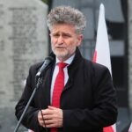 16.05.2021. Skałka Polska. Rocznica pacyfikacji wioski przez Niemców. Na zdjęciu senator Krzysztof Słoń / Wiktor Taszłow / Radio Kielce