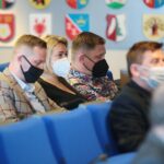 11.05.2021. Kielce. Podpisanie umów z organizacjami pozarządowym na realizację zadań publicznych z zakresu sportu, turystyki i kultury w 2021 roku w powiecie kieleckim / Wiktor Taszłow / Radio Kielce