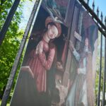 11.05.2021. Kielce. Wystawa plenerowa „Przeszłość przyszłości. Dzieła sztuki z kolekcji Muzeum Książąt Czartoryskich w Krakowie” / Wiktor Taszłow / Radio Kielce