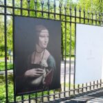 11.05.2021. Kielce. Wystawa plenerowa „Przeszłość przyszłości. Dzieła sztuki z kolekcji Muzeum Książąt Czartoryskich w Krakowie” / Wiktor Taszłow / Radio Kielce