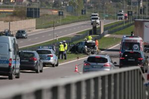 12.05.2021. Radkowice. Wypadek na S7 / Wiktor Taszłow / Radio Kielce