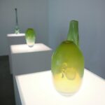 12.05.2021. Kielce. Wystawa ''Szkło z kolekcji BWA Sandomierz'' / Wiktor Taszłow / Radio Kielce