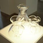 12.05.2021. Kielce. Wystawa ''Szkło z kolekcji BWA Sandomierz'' / Wiktor Taszłow / Radio Kielce