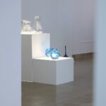 12.05.2021. Kielce. Wystawa ''Szkło z kolekcji BWA Sandomierz'' / Wiktor Taszłow / Radio Kielce