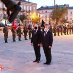 12.05.2021. Kielce. Obchody 86. rocznicy śmierci Marszałka Józefa Piłsudskiego. Na zdjęciu (od lewej): Rafał Nowak - wicewojewoda świętokrzyski i Krzysztof Słoń - senator PiS / Wiktor Taszłow / Radio Kielce