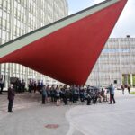 15.05.2021. Kielce. Punkt szczepień przed Świętokrzyskim Urzędem Wojewódzkim / Wiktor Taszłow / Radio Kielce