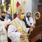 15.05.2021. Kielce. Święcenia diakonatu. Na zdjęciu (w środku): Jan Piotrowski - biskup kielecki / Wiktor Taszłow / Radio Kielce