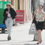 15.05.2021. Kielce. Ludzie bez masek / Wiktor Taszłow / Radio Kielce